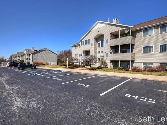 3rd image of 8404 Jasonville Ct SE
