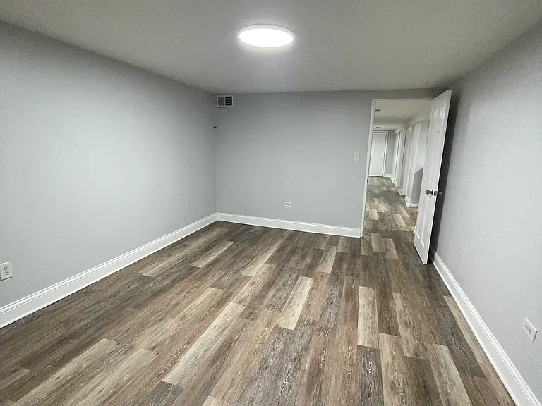 4253 W Hirsch St #BST — Photo 6