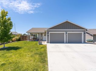 428 Fortaleza Ln, Pasco, WA 99301