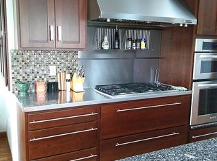 W9585 Henry St, Cambridge, WI 53523
