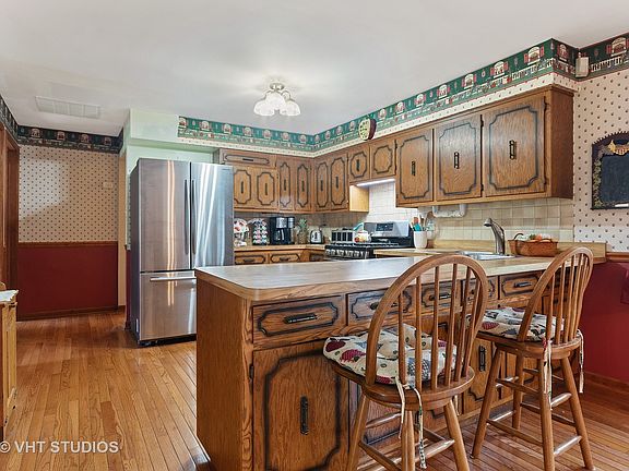 3rd image of 8421 Paloma Dr
