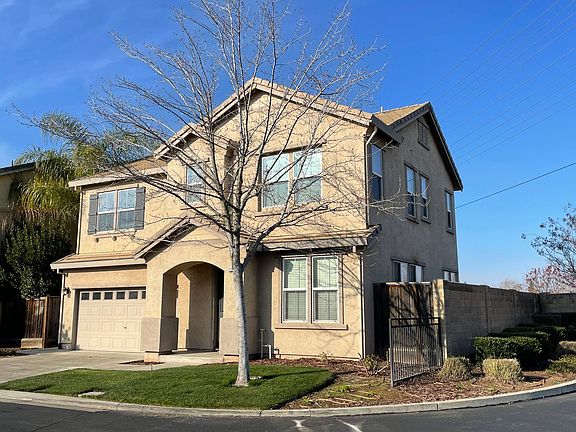 2nd image of 2561 Cottage Pointe Dr