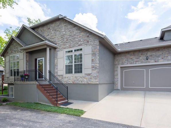 11213 S Rene St APT 1003, Lenexa, KS 66215
