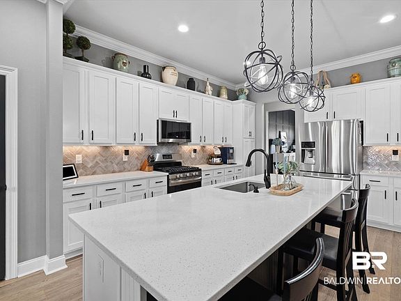 5th image of 9573 Camberwell Dr