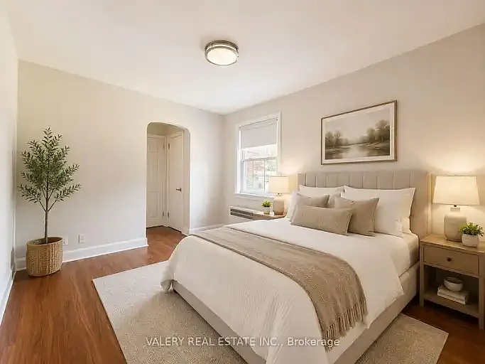 1365 Bayview Ave #1A — Photo 3