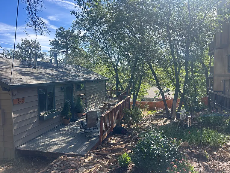 875 Santa Barbara Ave — Photo 13