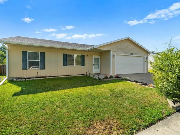 707 Jerry Dr, Junction City, KS 66441