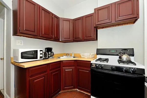 Rented by Eisenberg Exclusives | media 72