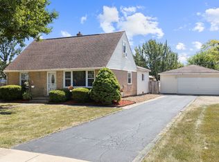 6439 W 81st Pl, Burbank, IL