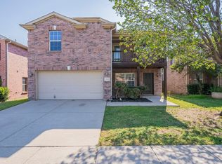 5224 Mirror Lake Dr, Haltom City, TX 76117