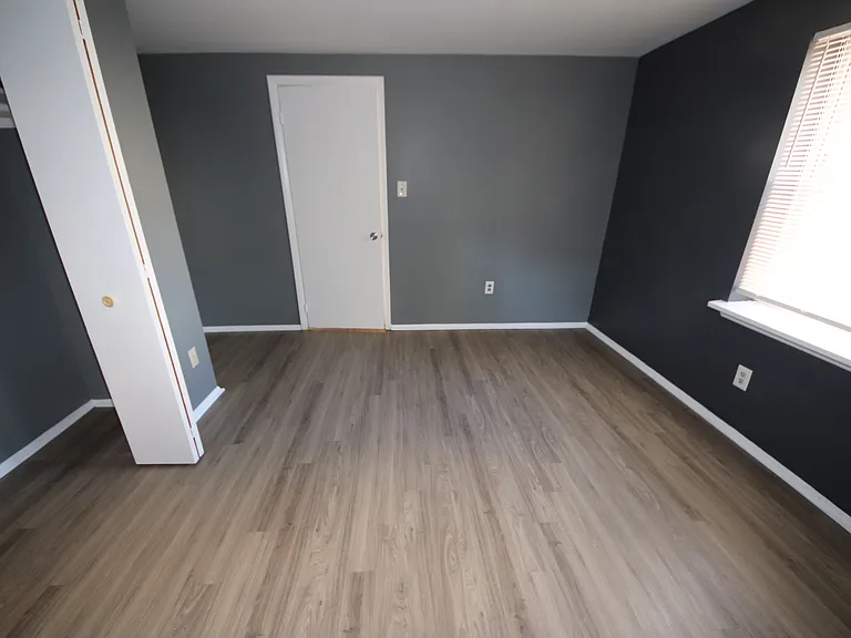 17 E Centre St #4 — Photo 9