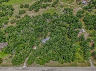 5924 Thousand Oaks Rd, College Station, TX 77845