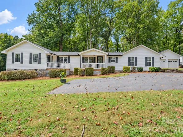 370 Shiloh Rd, Statesville, NC 28677