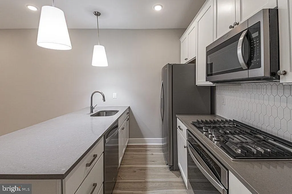 2 bed, 2.0 bath, $1,945 — Photo 1