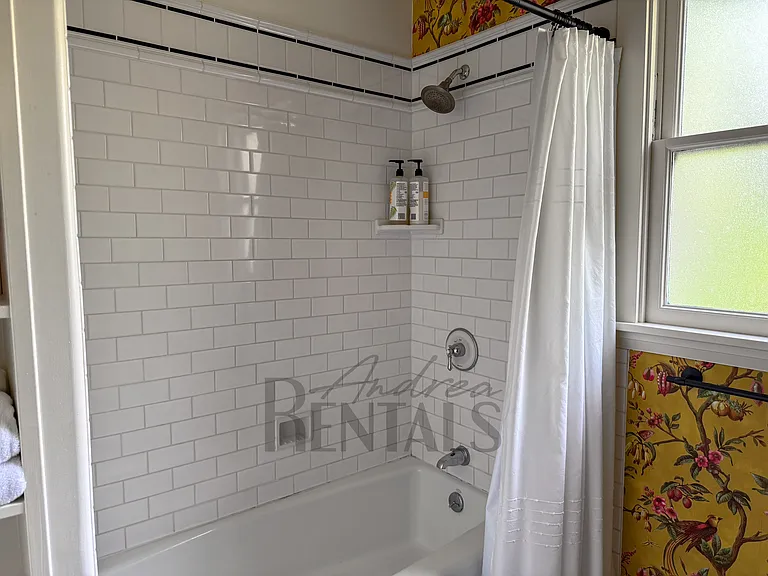 1187 Arch St — Photo 24