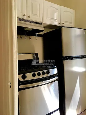 Rented by Manhattan Connection | media 33