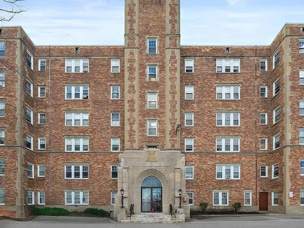 195 Thomas Burgin Pkwy Unit 501, Quincy, MA 02169