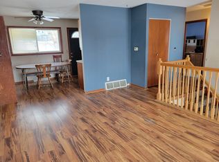 3513 Hillcrest Rd, Dubuque, IA 52002