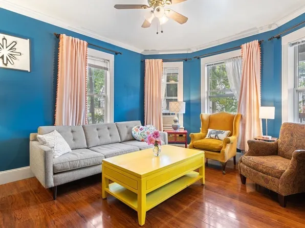 653 South St #1, Roslindale, MA 02131