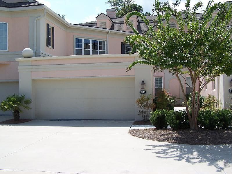 1st image of 201 Berwick Dr