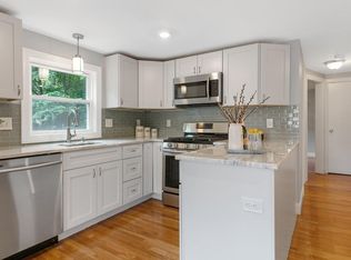 68 Stevens St, Andover, MA 01810