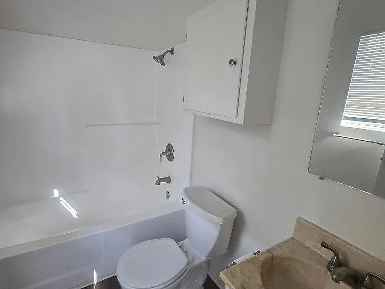 4360 10th St #2 — Photo 9