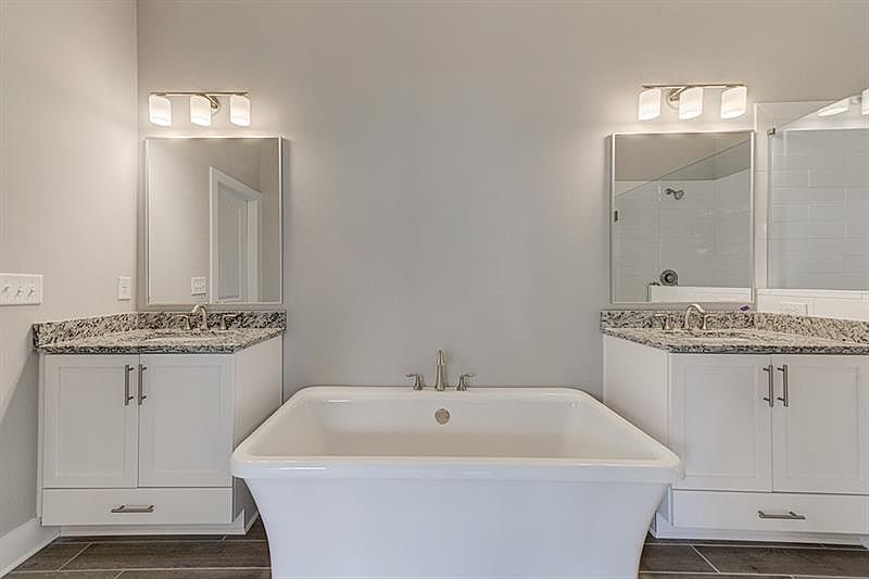 1st image of 208 Easy Pines Way