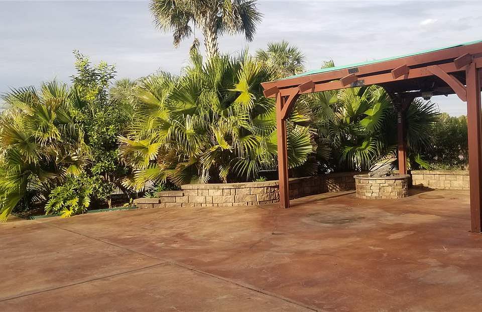 2nd image of 452 Portofino Loop