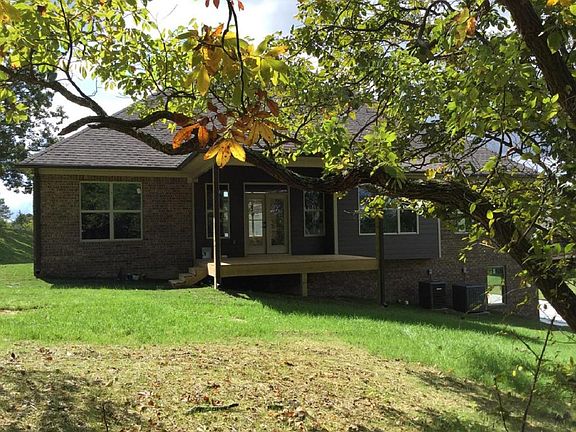 3rd image of 259 Asheville Dr