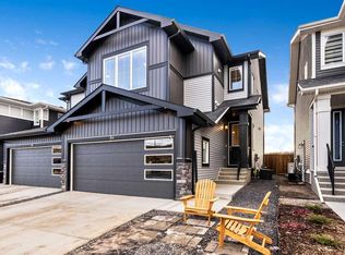 84 N Mill Rd, Cochrane, AB T4C 3B9