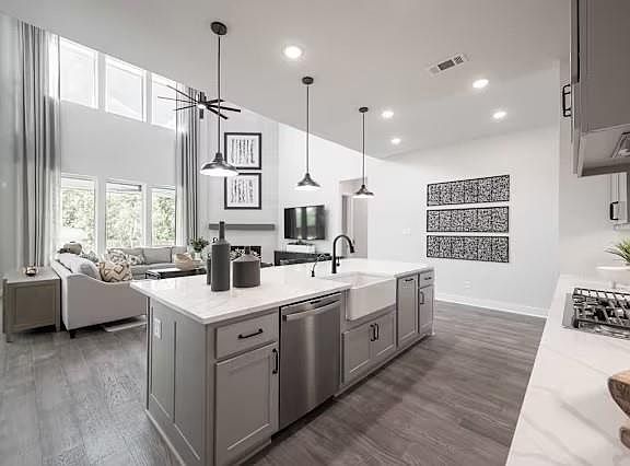 4th image of 7810 Fulshear Ridge Dr