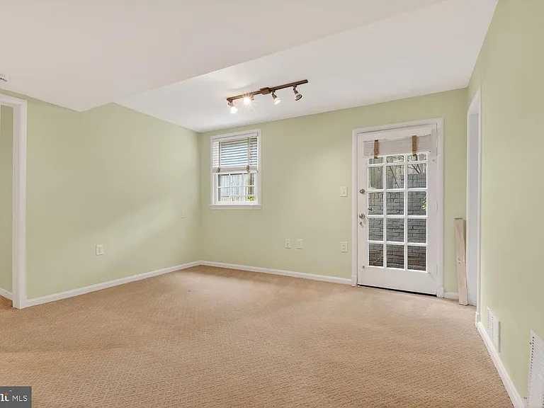 3018 New Mexico Ave NW — Photo 13