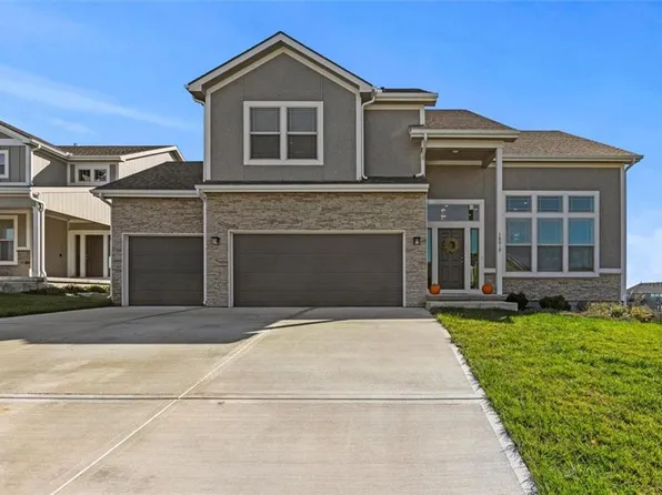 16019 Glenview St, Basehor, KS 66007