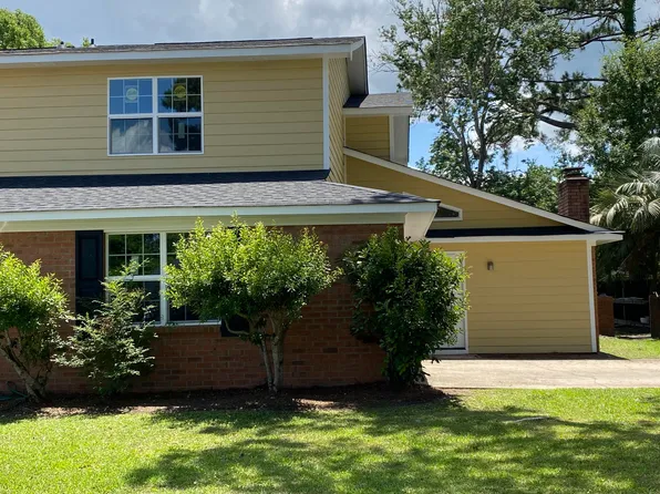 7675 Valleyview Cir, North Charleston, SC 29418