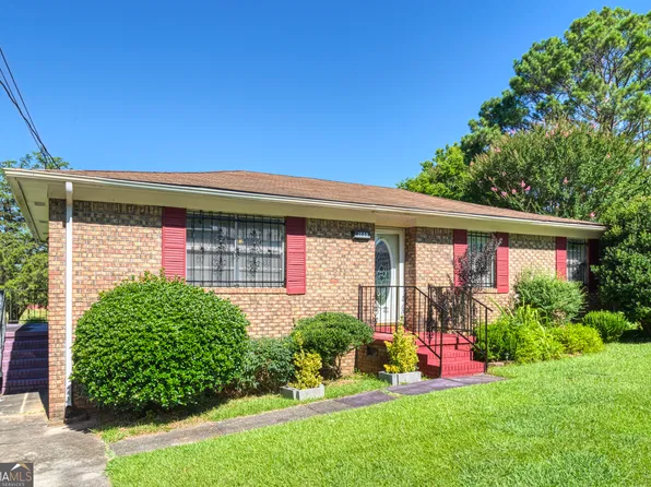 1009 Avenue K, West Point, GA 31833