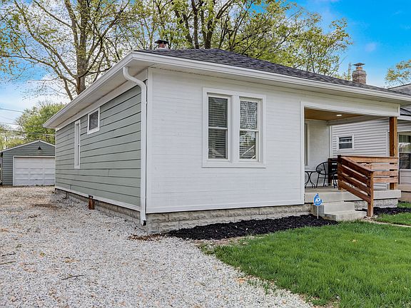 3rd image of 4863 Evanston Ave