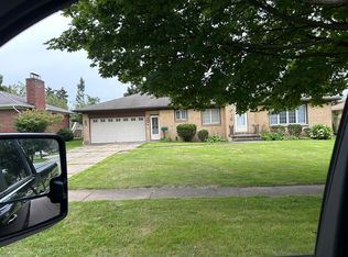 89 Post Rd, Williamsville, NY 14221