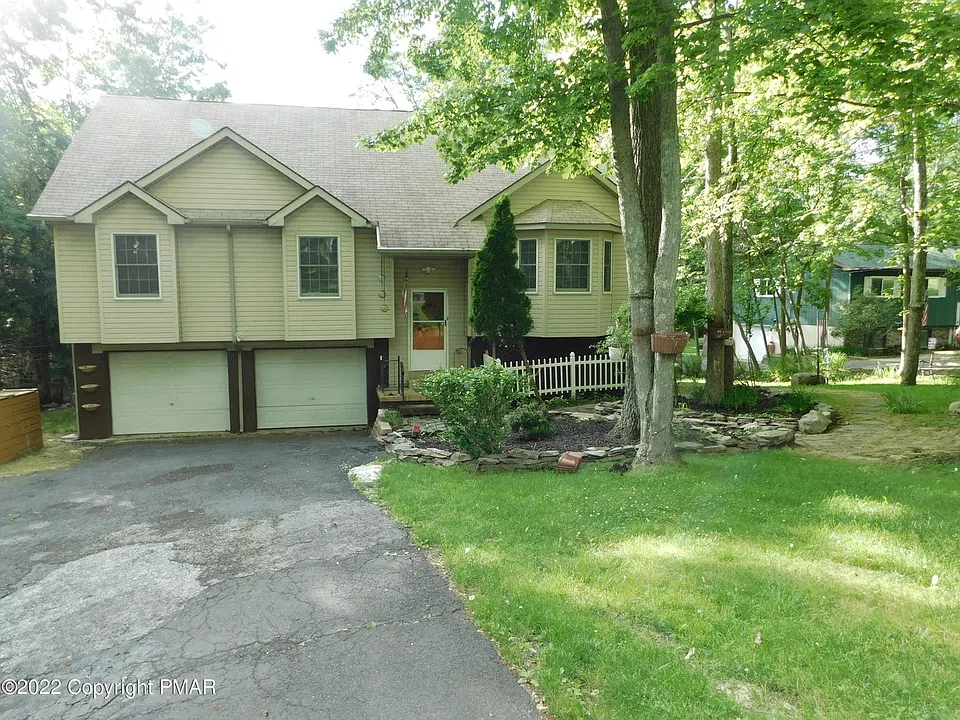 12418 Mountain Laurel Dr