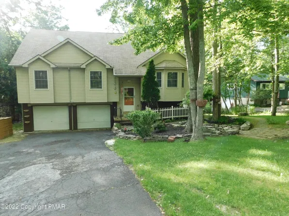 12418 Mountain Laurel Dr, East Stroudsburg, PA 18302