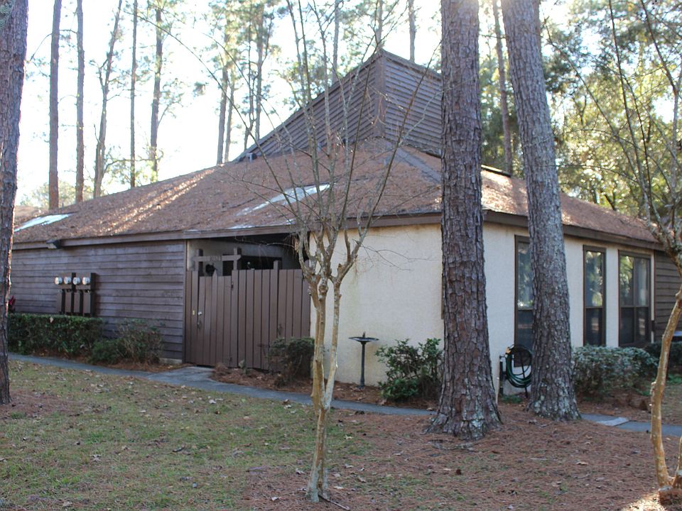 1st image of 10523 Bigtree Cir E