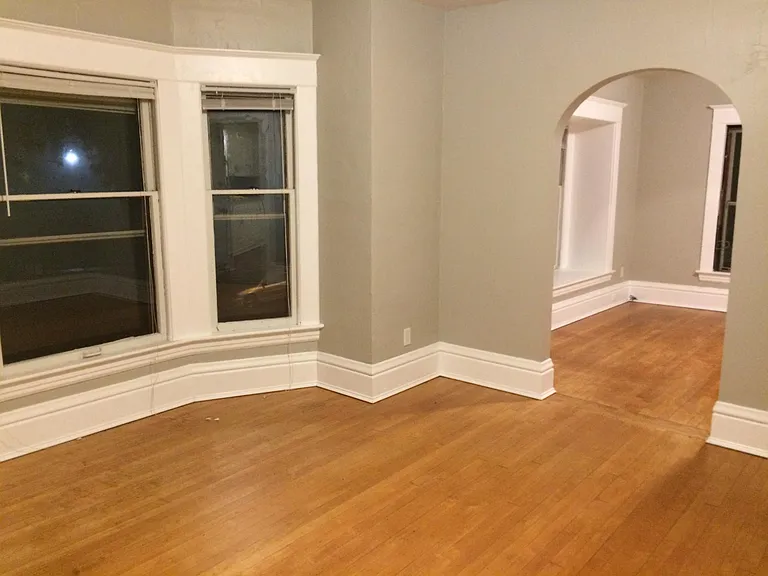 419 Pleasant St SE #2 — Photo 2