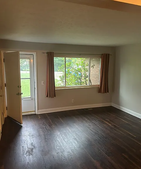 18800 Whitney Rd — Photo 1