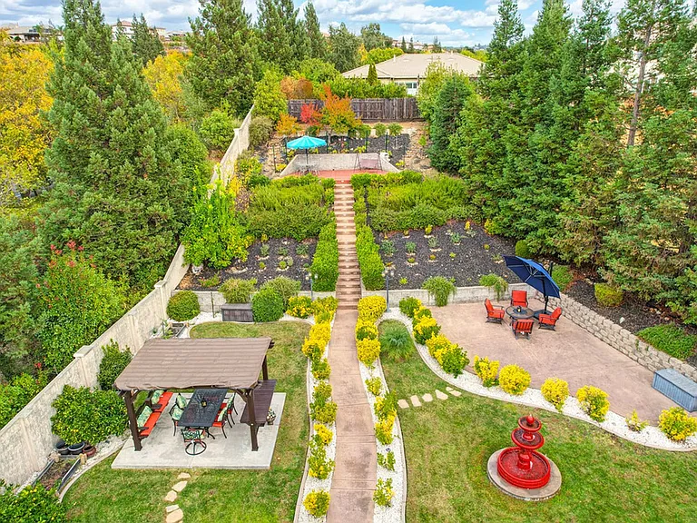 1676 Stronsay Ct — Photo 95