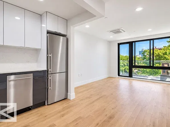 27-05 41st Ave #5B, Long Island City, NY 11101