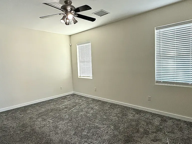 3385 W Agate Ave — Photo 14