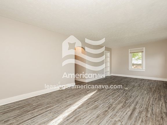 1088573_002_living_room_3.jpg