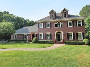 80 School St, Shrewsbury, MA 01545
