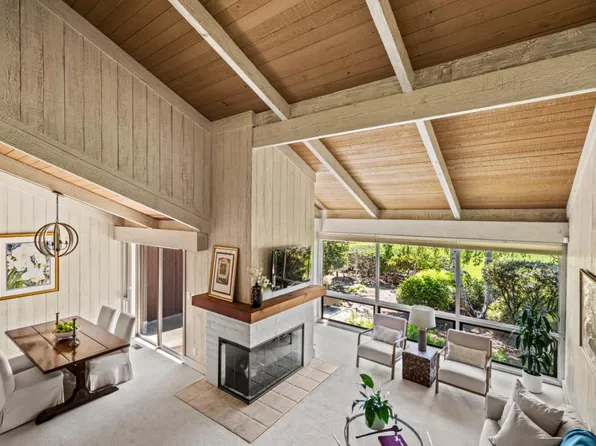 7026 Valley Greens Cir APT 18, Carmel, CA 93923