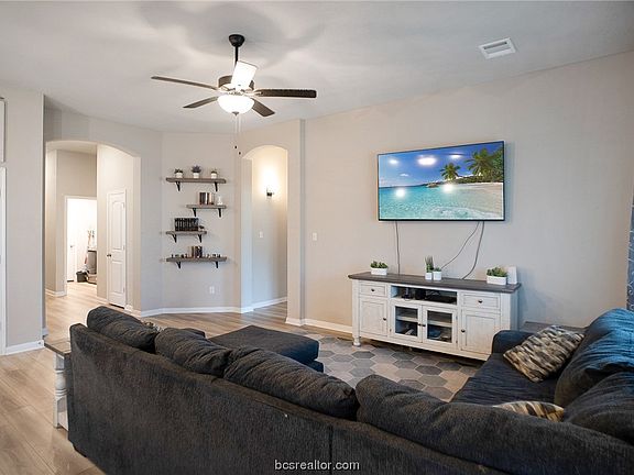 5th image of 6309 Daytona Dr