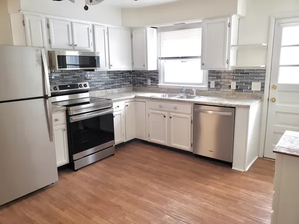 10477 Sprinkle Rd APT 2, Vicksburg, MI 49097